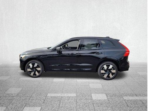 2025 Volvo XC60 Plug-In Hybrid T8 Plus