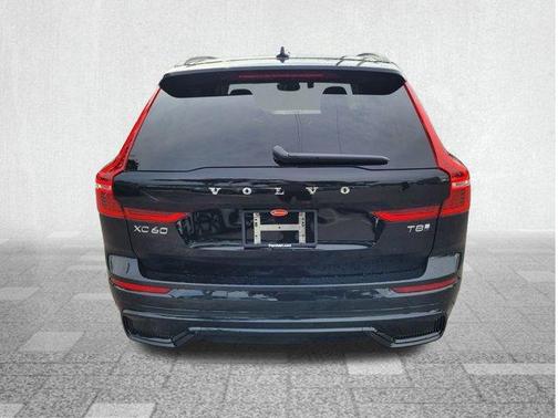 2025 Volvo XC60 Plug-In Hybrid T8 Plus
