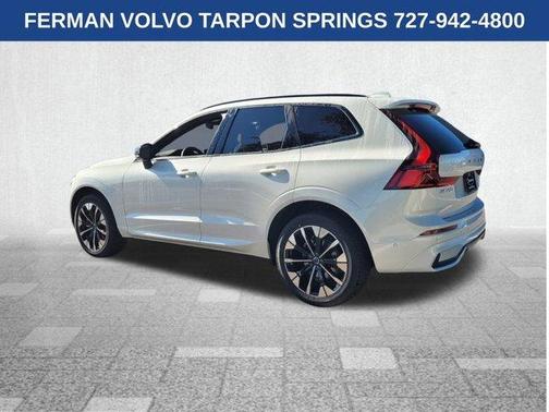2026 Volvo XC60 B5 Plus