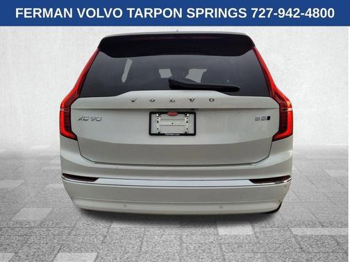 2025 Volvo XC90 B5 Plus