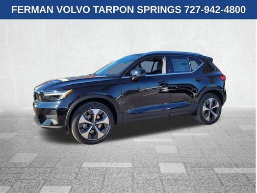 2025 Volvo XC40 B5 Core Bright Theme