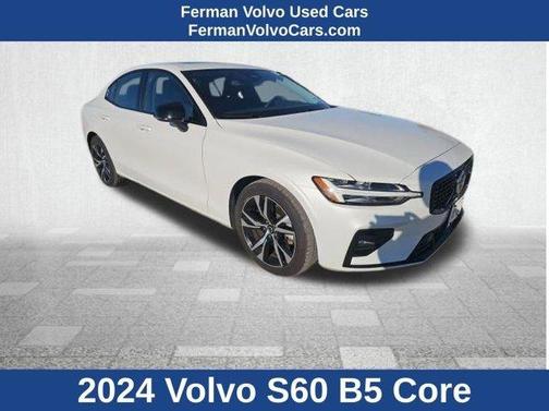 2024 Volvo S60 B5 Core Dark Theme