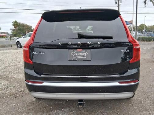 2022 Volvo XC90 T6 Inscription 7 Passenger