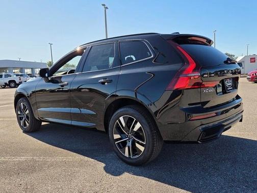 Black 2026 Volvo XC60 B5 Core