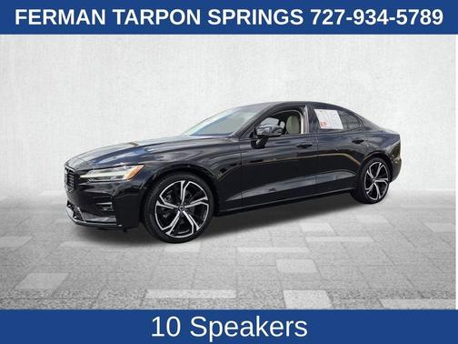 2024 Volvo S60 B5 Plus Dark Theme