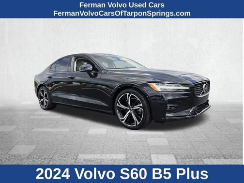 2024 Volvo S60 B5 Plus Dark Theme