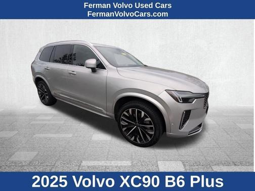 2025 Volvo XC90 B6 Plus 7-Seater