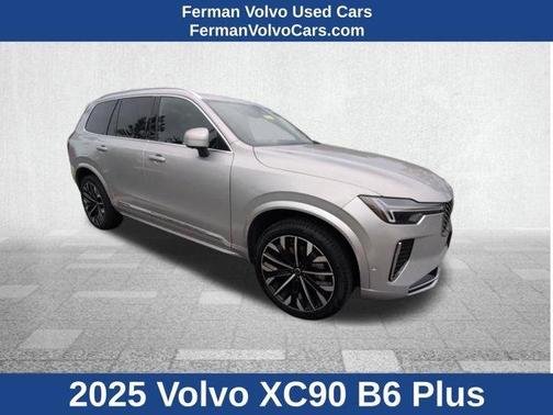 2025 Volvo XC90 B6 Plus 7-Seater