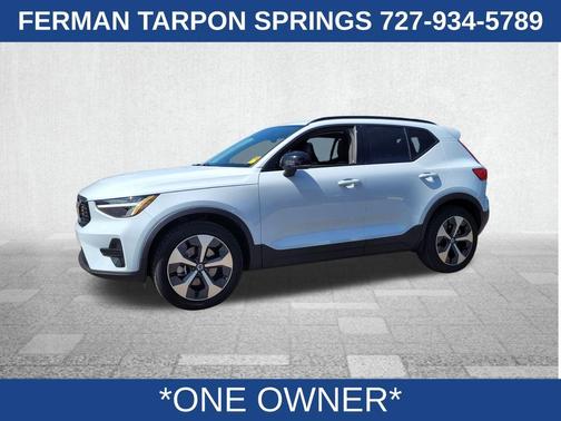 2024 Volvo XC40 B5 Core