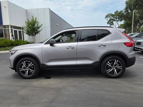Silver 2026 Volvo XC40 B4 Core