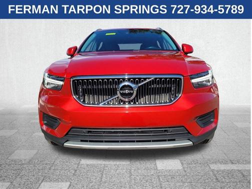 2019 Volvo XC40 T5 Momentum