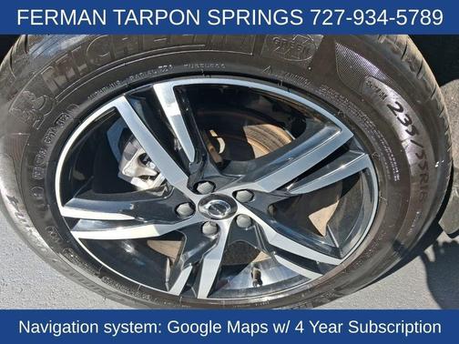 2025 Volvo XC40 B5 Core Bright Theme