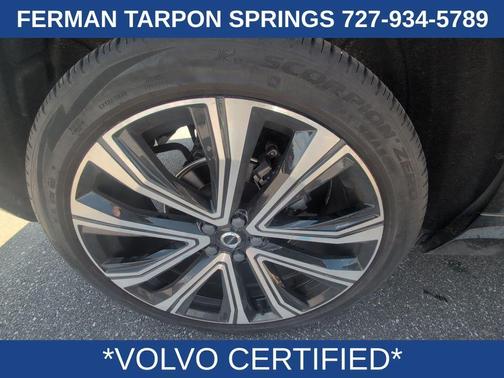 2023 Volvo XC60 B5 Ultimate Bright Theme