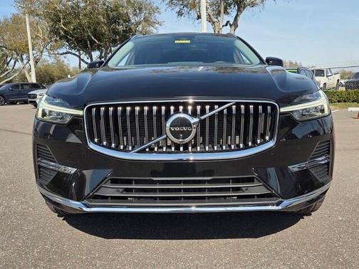 2023 Volvo XC60 B5 Ultimate Bright Theme