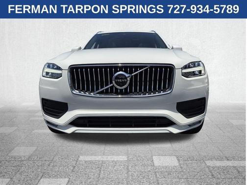 White 2022 Volvo XC90 T6 Momentum 7 Passenger