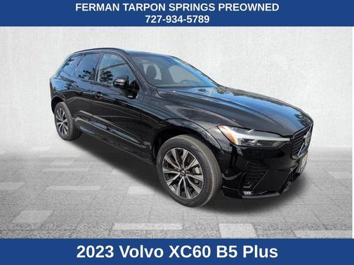 2023 Volvo XC60 B5 Plus Dark Theme