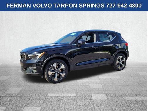 2025 Volvo XC40 B5 Core Bright Theme