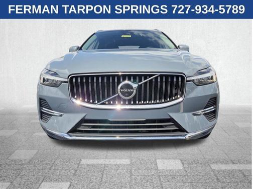 Gray 2022 Volvo XC60 B5 Inscription