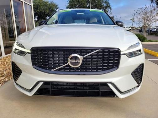 2025 Volvo XC60 B5 Core