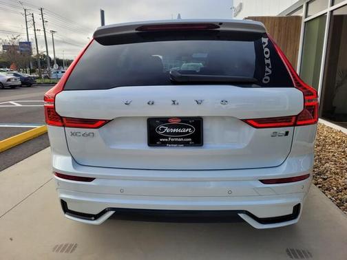 2025 Volvo XC60 B5 Core