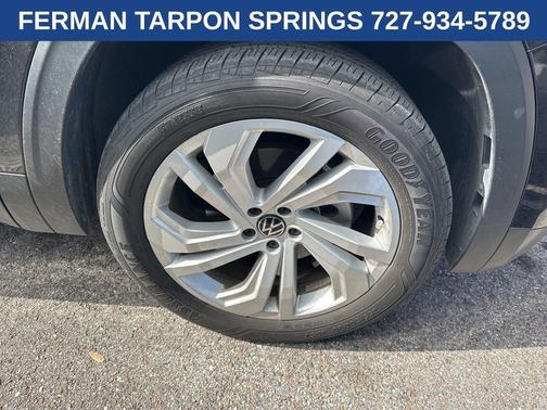 2022 Volkswagen Atlas 3.6L SE w/Technology
