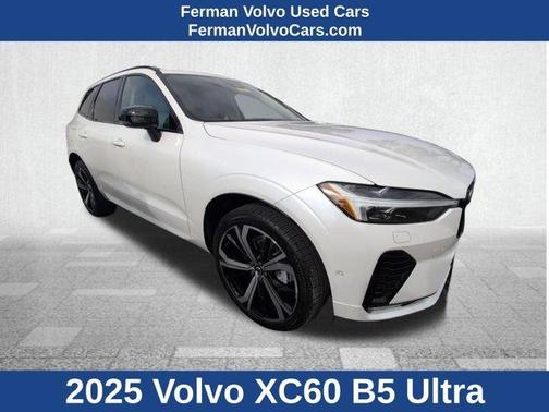 2025 Volvo XC60 B5 Ultra