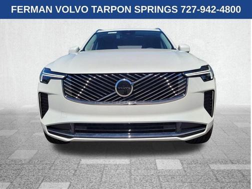 2025 Volvo XC90 B5 Core