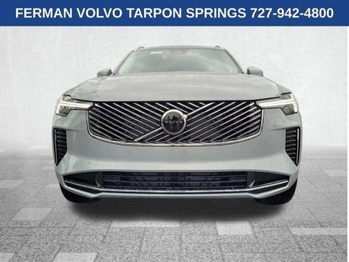 2025 Volvo XC90 B5 Core