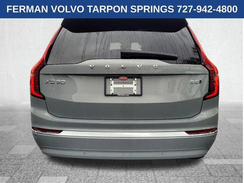 2025 Volvo XC90 B5 Core