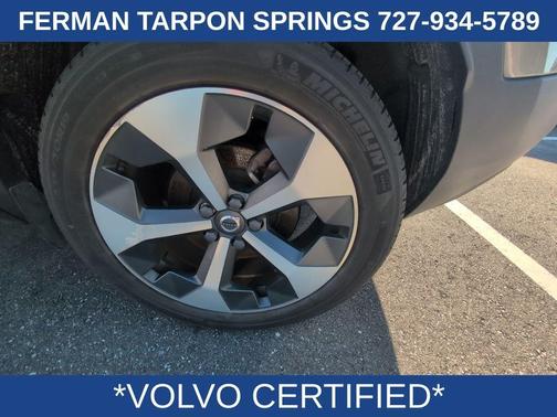 2023 Volvo XC40 B4 Plus Bright Theme