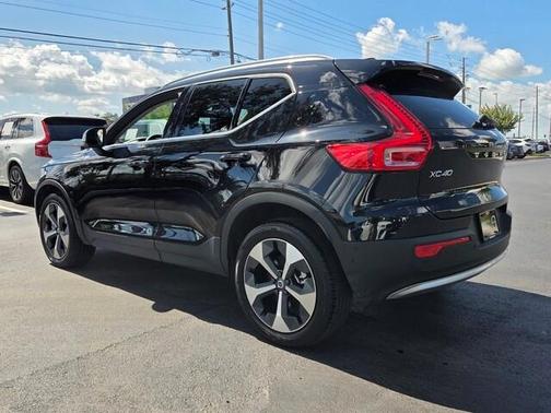 Black 2024 Volvo XC40 B5 Plus Bright Theme