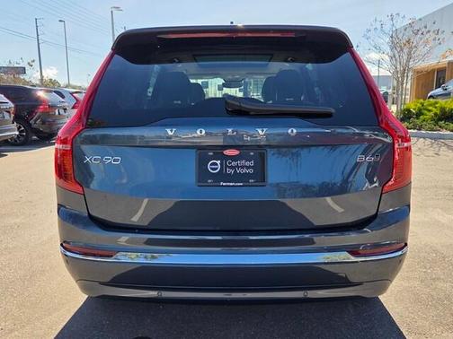 2024 Volvo XC90 B6 Plus Bright Theme 7-Seater