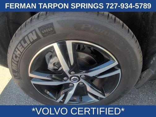 2025 Volvo XC40 B5 Core Bright Theme