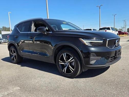 Black 2025 Volvo XC40 B5 Core Bright Theme