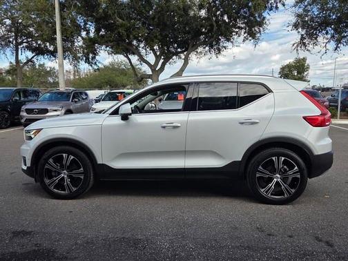 2021 Volvo XC40 T5 Inscription
