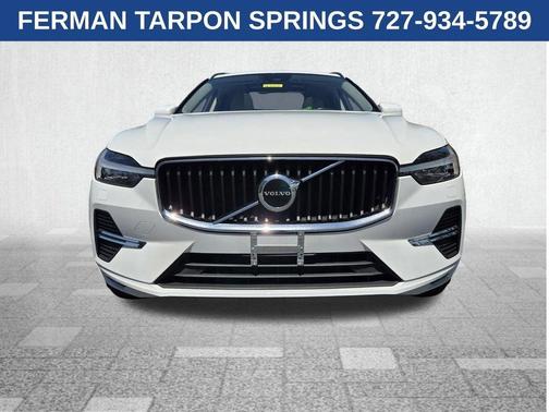 White 2023 Volvo XC60 B5 Core
