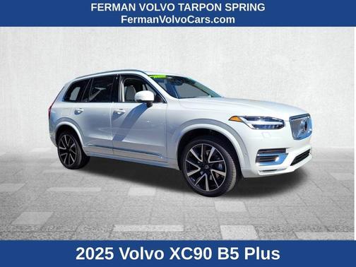 2025 Volvo XC90 B5 Plus