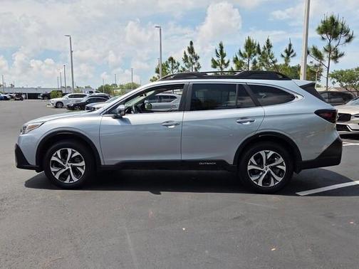 Ice Silver Metallic 2020 Subaru Outback Limited XT