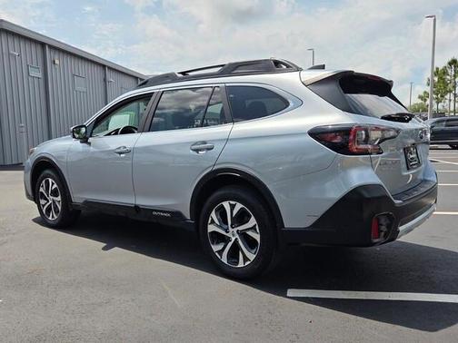 Ice Silver Metallic 2020 Subaru Outback Limited XT