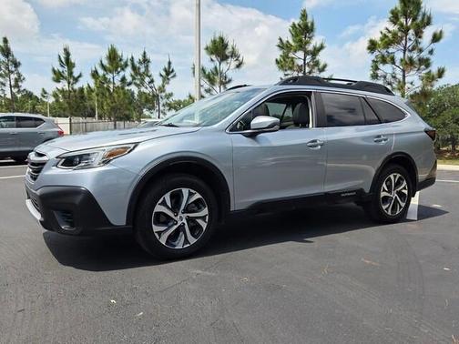 Ice Silver Metallic 2020 Subaru Outback Limited XT