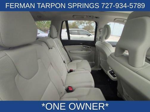 2018 Volvo XC90 T5 Momentum