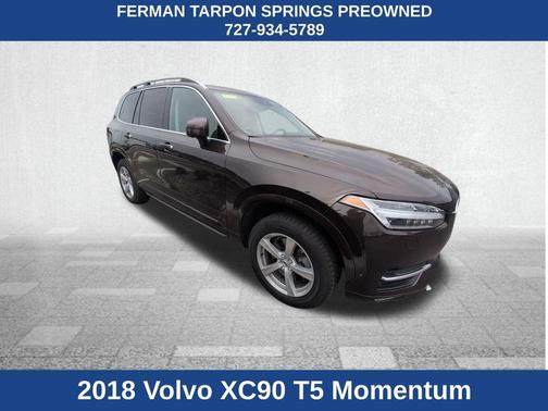 2018 Volvo XC90 T5 Momentum