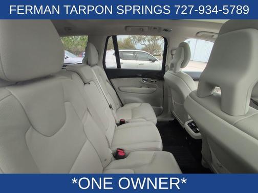 2018 Volvo XC90 T5 Momentum