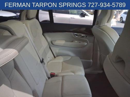 2019 Volvo XC90 T5 Momentum