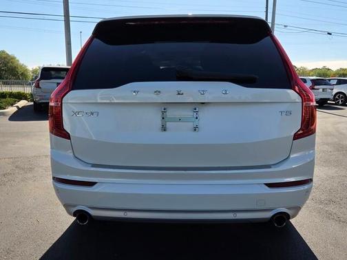 2019 Volvo XC90 T5 Momentum