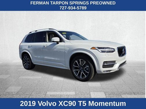 2019 Volvo XC90 T5 Momentum