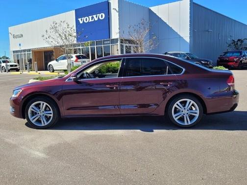 2014 Volkswagen Passat 1.8T SE