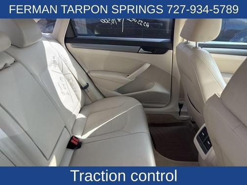 2014 Volkswagen Passat 1.8T SE