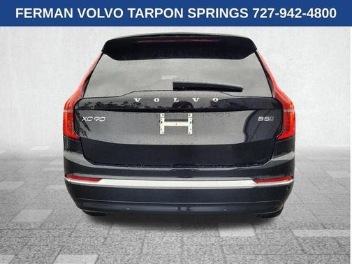 2025 Volvo XC90 B5 Core