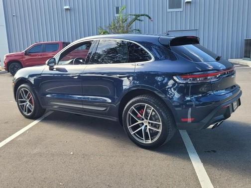2022 Porsche Macan S